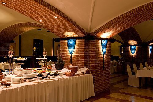 Andrássy Rezidencia Tarcal 5* - Előkelő romantikus étterem